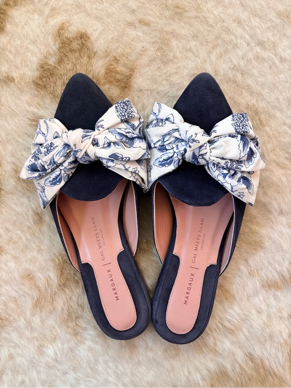 Margaux x Gal Meets Glam Navy Pointed Backless Mules with Blue-White Floral Bow - Picture 5 of 6
